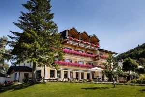 4f89d44c-d48a-4d9f-8733-4c13f52d5a93